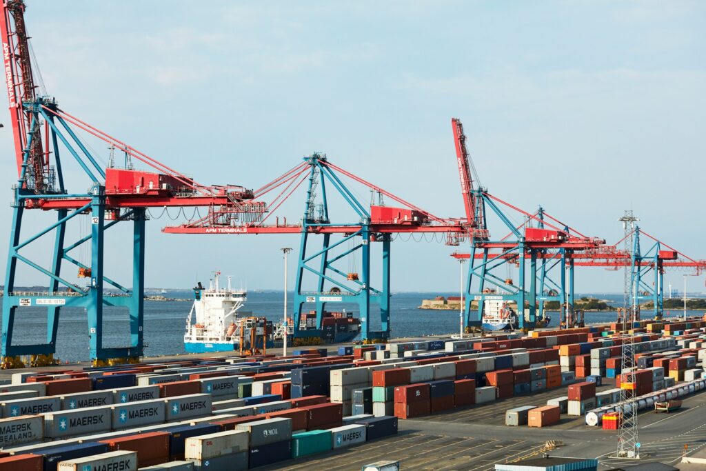 Maritime-Shipping-Header
